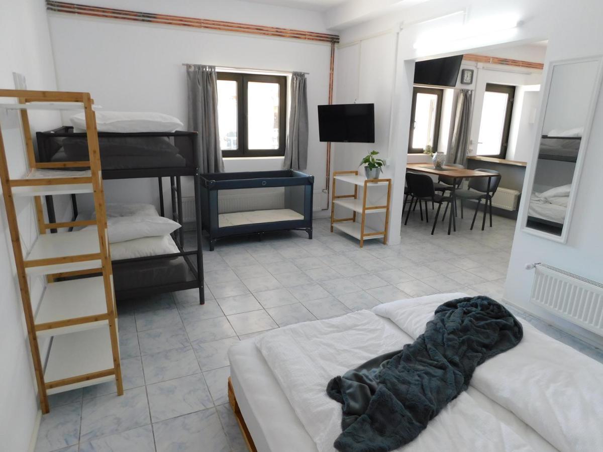 Mountain Vista Suites Zărneşti Exteriér fotografie