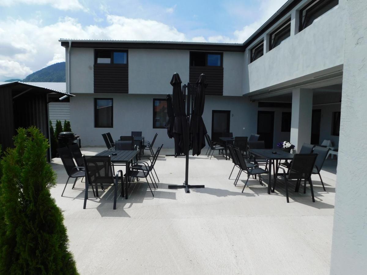 Mountain Vista Suites Zărneşti Exteriér fotografie